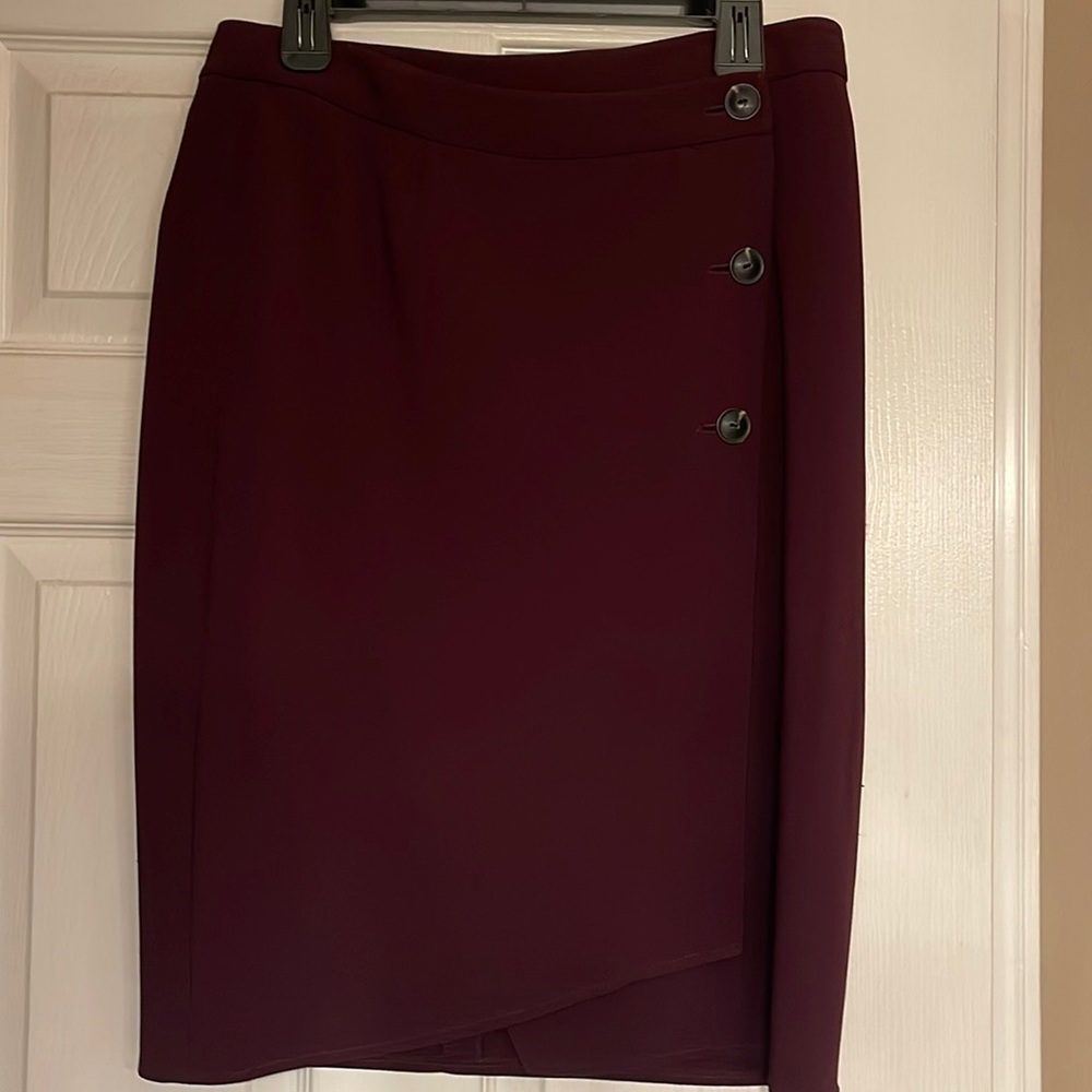 Ladies Skirt